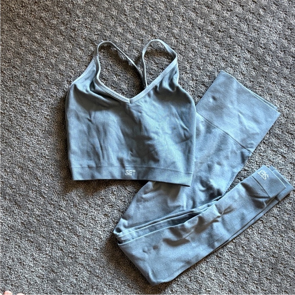 SET Active Seamless Gray Sports Bra (M) & Legging (S) Set